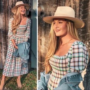 Maeve Anthropologie midi smocked dress plaid size M.  Can fit L.